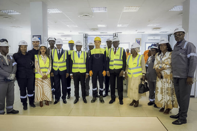 Visite du MFBPP accompagné de la DGPP à la Centrale Electrique du Congo